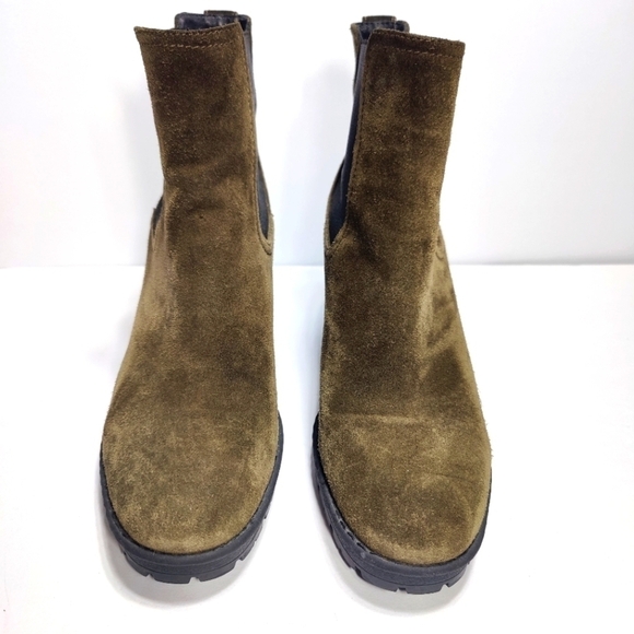 Vince Henderson Suede Chelsea Ankle Boot Army Olive Green Women's Size 9.5M - Picture 3 of 10